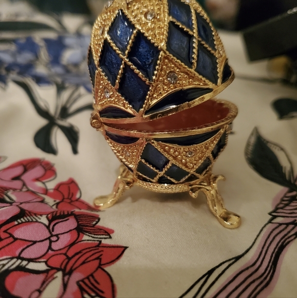 Egg trinket Jewelry box, Farberge Style - Picture 2 of 6